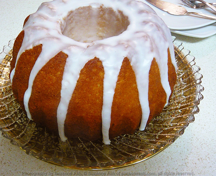 Lemon Bundt Cake 1