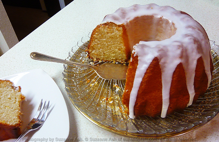 Lemon Bundt Cake 2