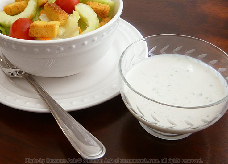 Diner Salad with Blue Cheese Dressing